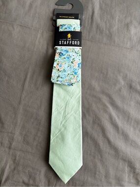 Stafford Light Green Tie with Blue and Peach Floral Pocket Square